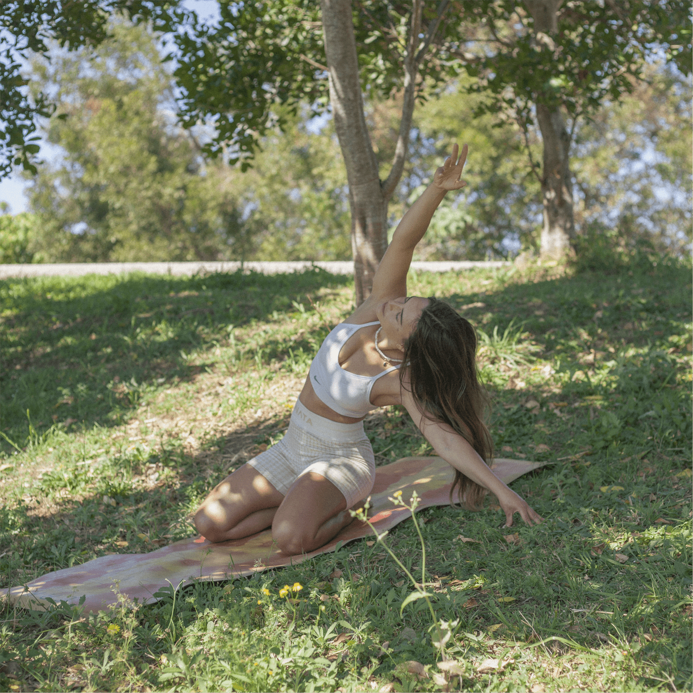 Crk Yoga Mat made of Recycled Natural Rubber with an Alignment System, 4mm Thick • The Summer Mat - Crk